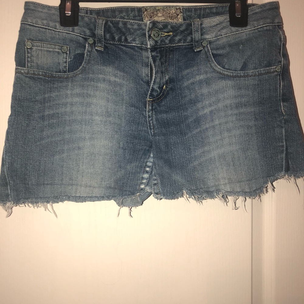 Designer jean shorts size 7